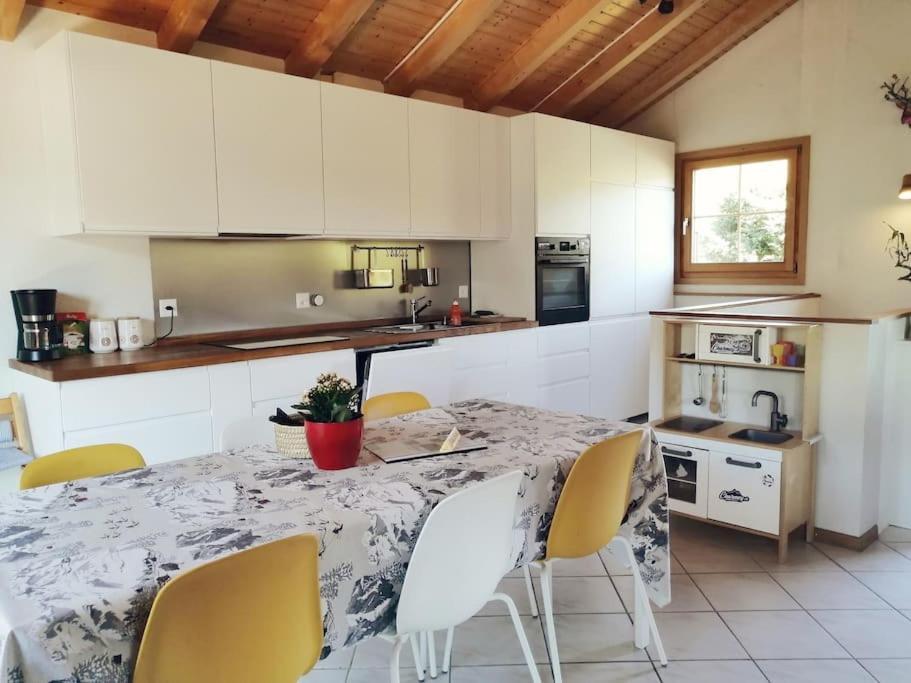 Confortable Chalet Avec Magnifique Vue En Gruyere. Charmey Dış mekan fotoğraf